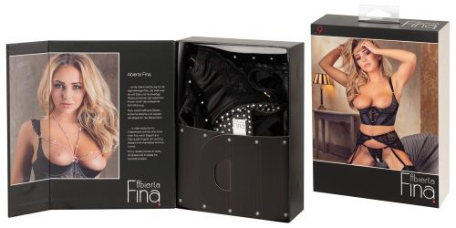 Красив  комплект от 3-части,изработен от дантела и кадифе. Size:75B/S